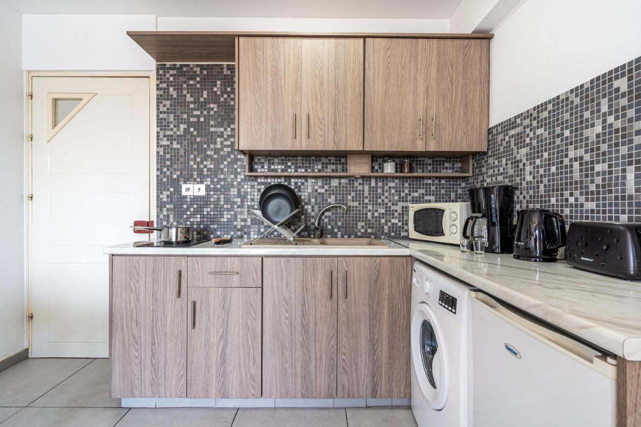 Made With Love 1-Br Apt By Finikoudes Beach Larnaca Eksteriør billede